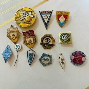 Set Of 13 VTG Soviet-era pins badges Dynamo Kyiv football club Ukraine USSR